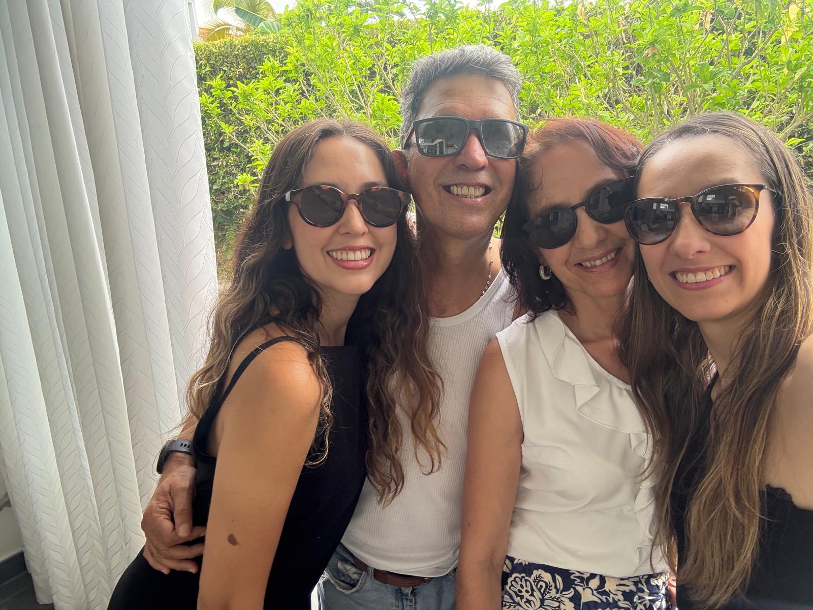 La familia detrás de Macahena — cuatro personas unidas por el café